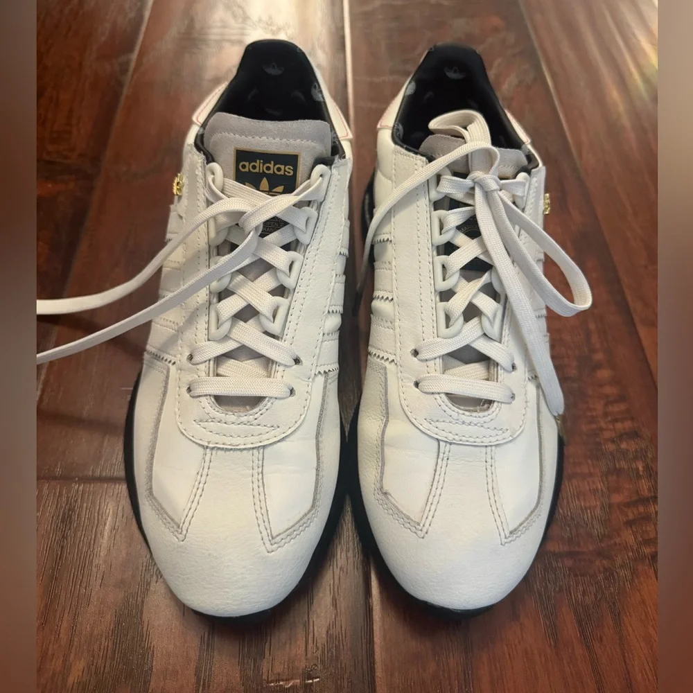 adidas White Leather Low-Top Sneakers with Black Midsole - Picture 3 of 11